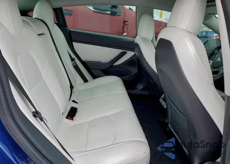 2020 Tesla Model 3 z USA, uszkodzony, nr VIN 5YJ3E1EB0LF668403